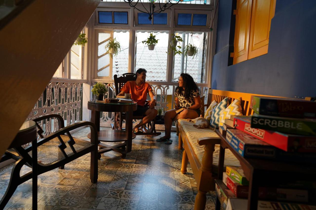 Gosolo Stays Bandra Hostel Bombaj Exteriér fotografie