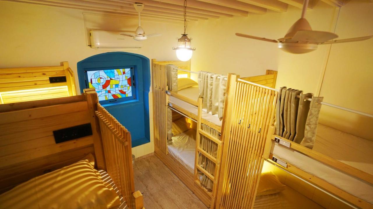 Gosolo Stays Bandra Hostel Bombaj Exteriér fotografie
