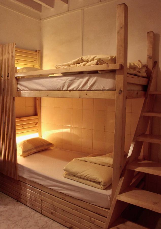 Gosolo Stays Bandra Hostel Bombaj Exteriér fotografie