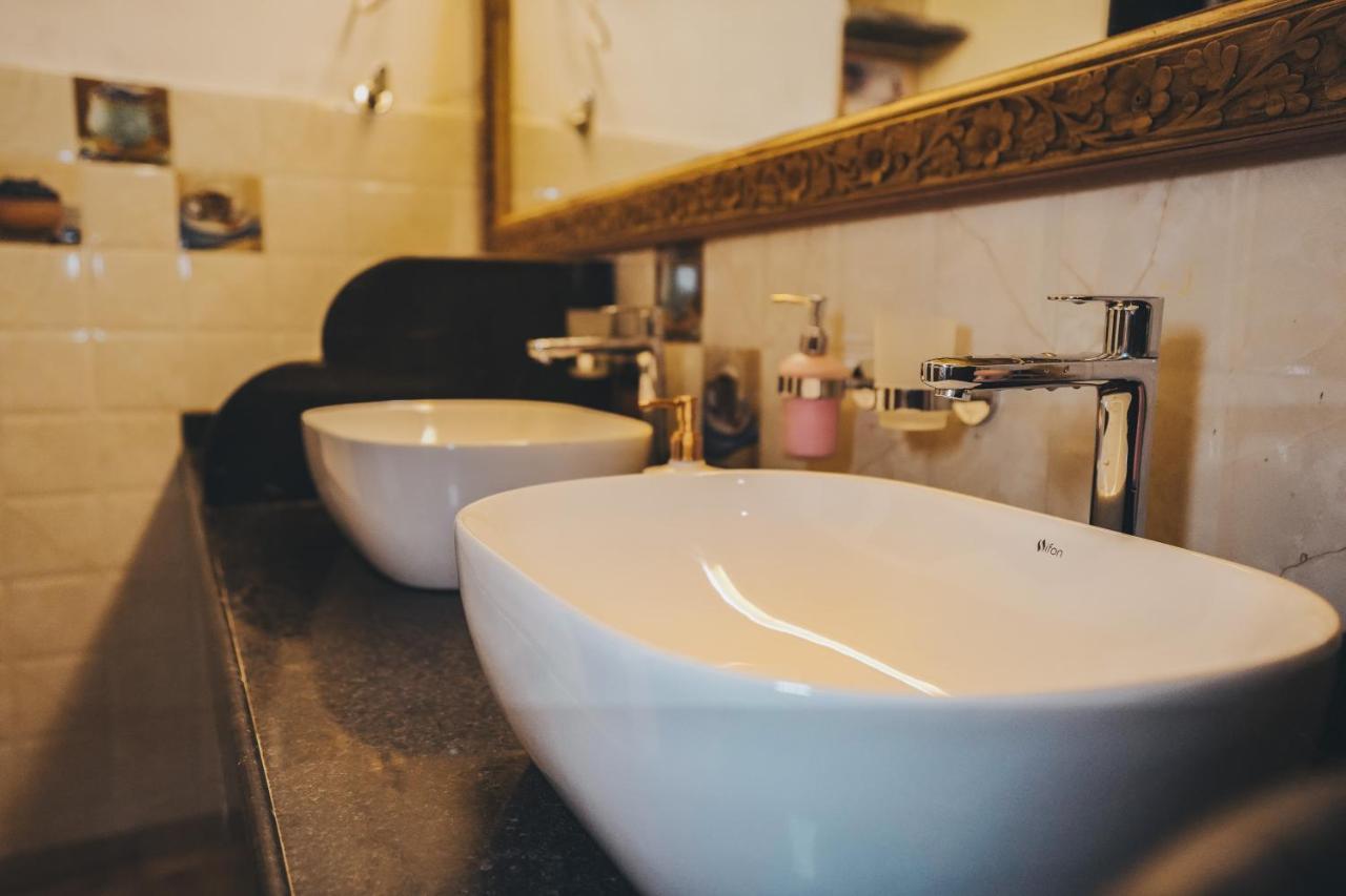 Gosolo Stays Bandra Hostel Bombaj Exteriér fotografie